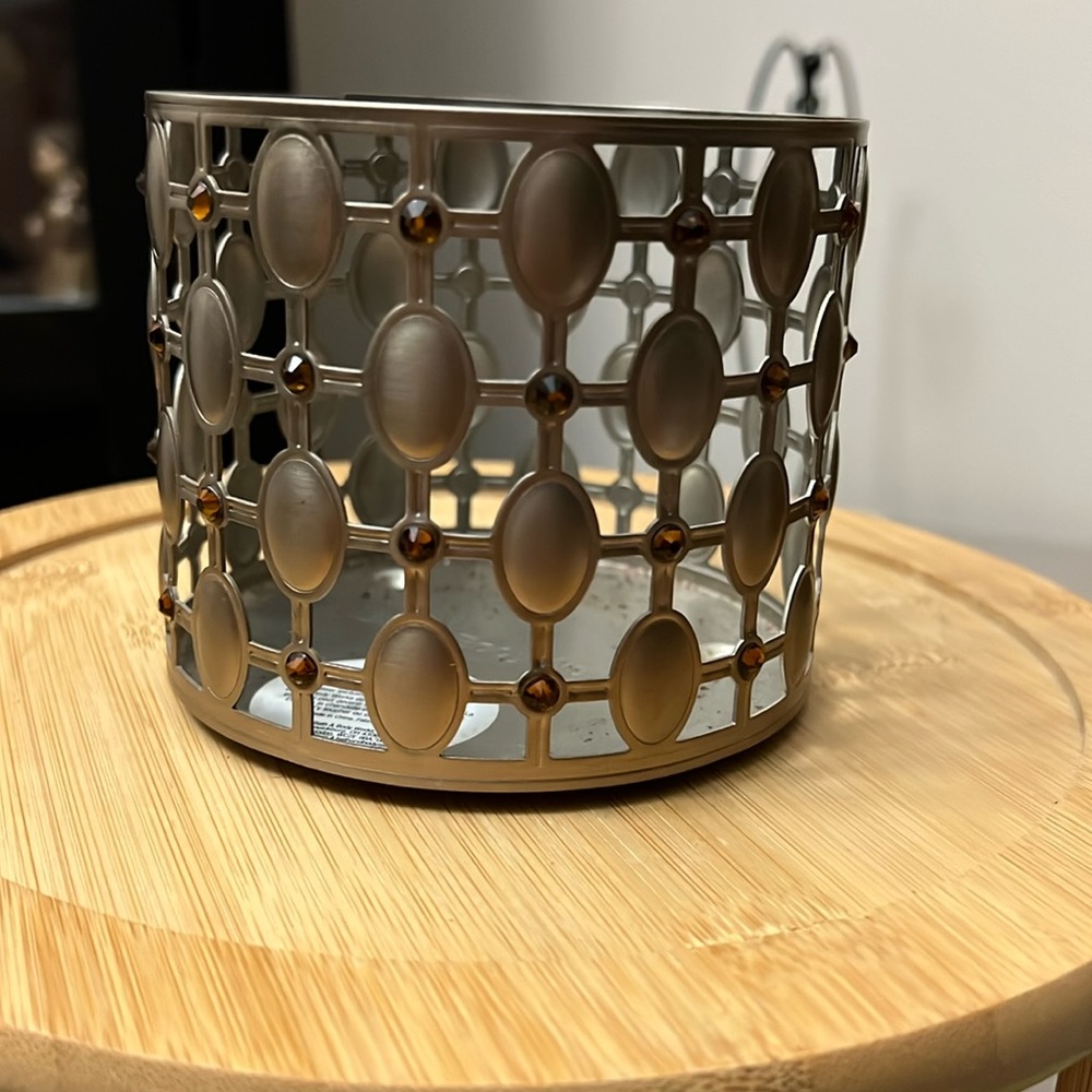 Bath and body works candle holder